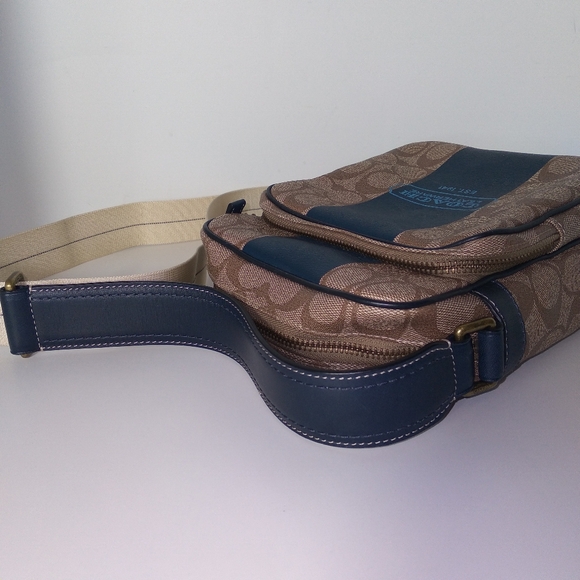 Authentic Coach Heritage Signature Blue Stripe Leatherware Crossbody Bag - Picture 11 of 16